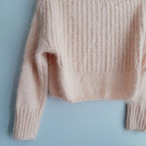 EBBY AND I / Off Shoulder Sweater Blush Designed in Australia Sz M - Picture 8 of 10
